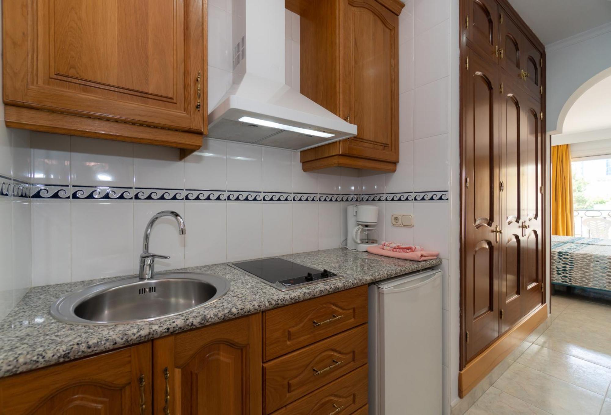 Apartamentos Leonor Carihuela Torremolinos Exterior foto