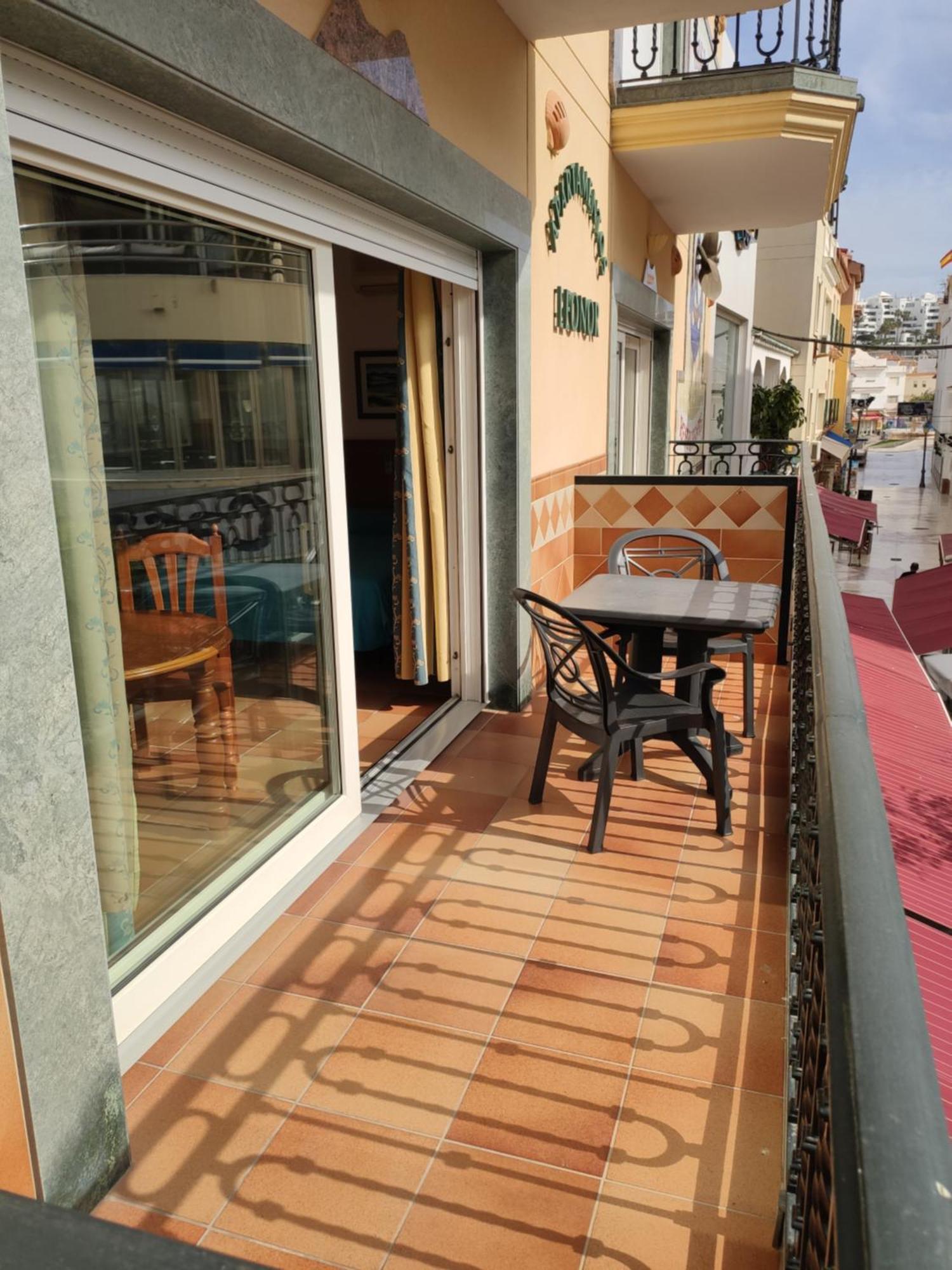 Apartamentos Leonor Carihuela Torremolinos Cameră foto
