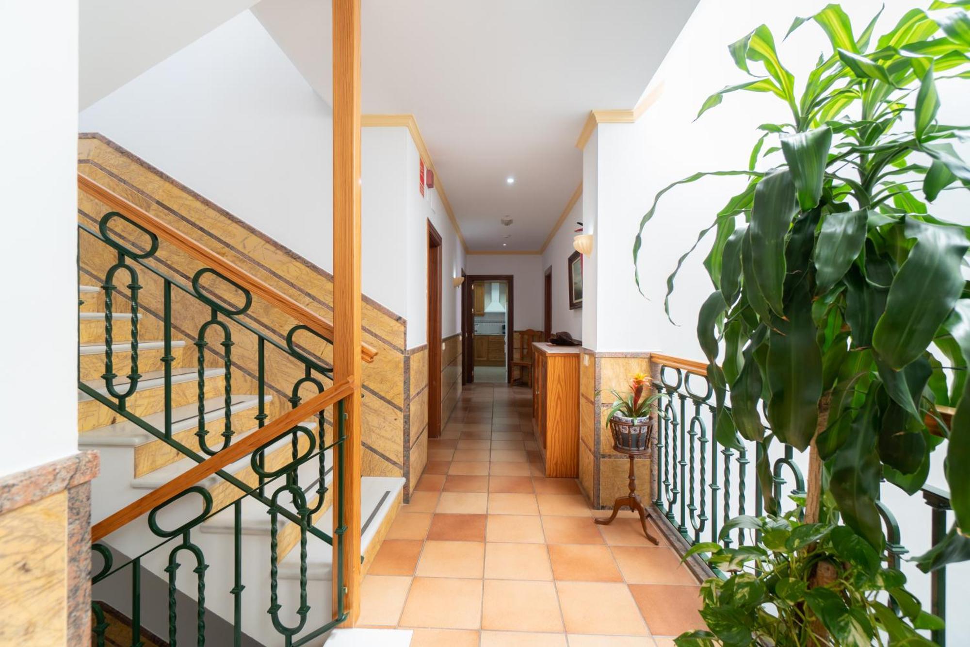 Apartamentos Leonor Carihuela Torremolinos Exterior foto