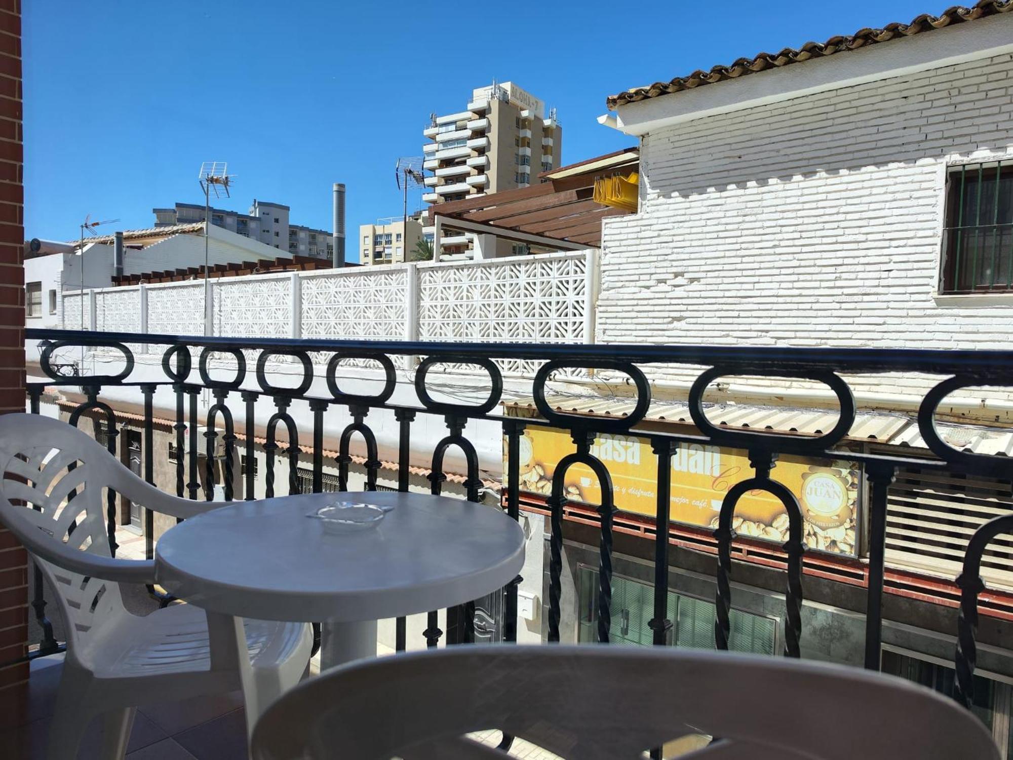 Apartamentos Leonor Carihuela Torremolinos Exterior foto